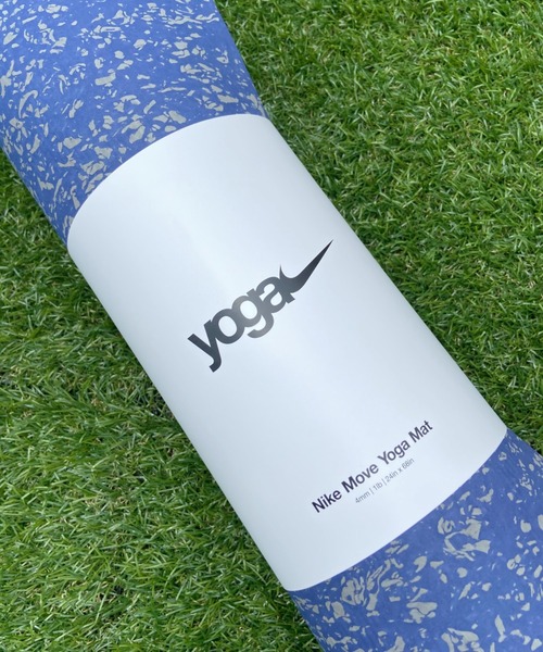 NIKE（ナイキ）の「NIKE ナイキ / ムーブ ヨガマット 4mm（スポーツグッズ・レディース・ブラック/ネイビー・FREE）」の21枚目の写真