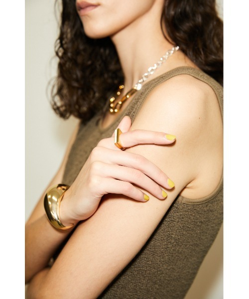 THROW by SLY（スローバイスライ）の「THROW SLOPING TWIN RING ツインリング（リング・レディース・シルバー/ゴールド・FREE）」の10枚目の写真