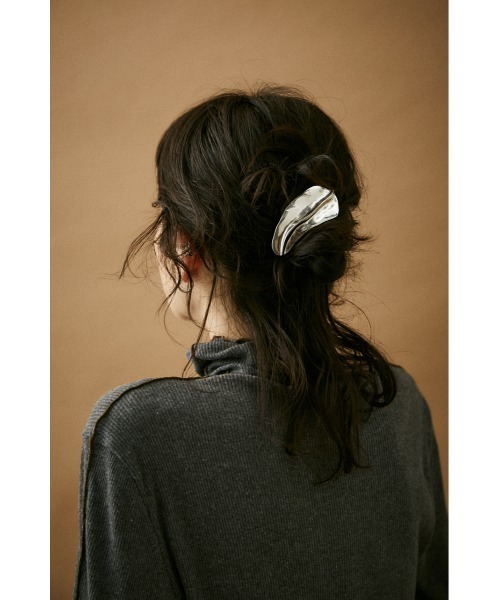 BLACK BY MOUSSY（ブラックバイマウジー）の「【WEB限定】leaf valletta（リーフバレッタ）（バレッタ/ヘアクリップ・レディース・シルバー・FREE）」の9枚目の写真