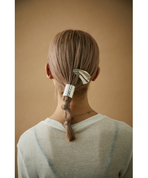 BLACK BY MOUSSY（ブラックバイマウジー）の「【WEB限定】leaf valletta（リーフバレッタ）（バレッタ/ヘアクリップ・レディース・シルバー・FREE）」の2枚目の写真