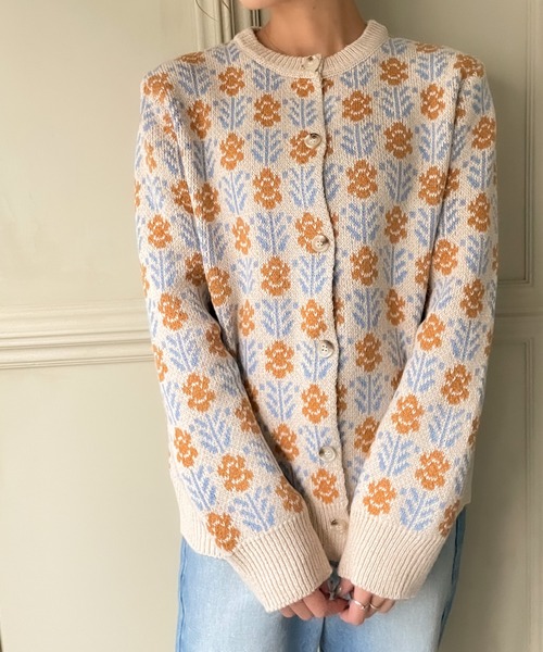 JUNOAH（ジュノア）の「花柄ニットカーディガン（カーディガン/ボレロ