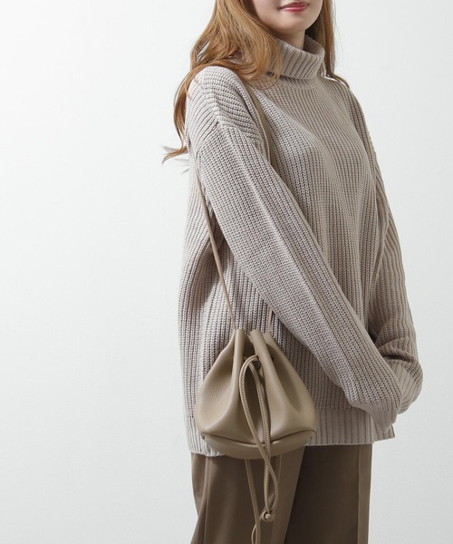 ZIP FIVE（ジップファイブ）の「【ZIP FIVE】7Gあぜ編みオーバーサイズタートルネックニット（ニット/セーター・メンズ・ネイビー/ブルー/グレイッシュベージュ/ライトグレー/オフホワイト/モカ/ブラック/オリーブ/アイボリー/グリーン系・LARGE/MEDIUM/X-LARGE）」の6枚目の写真