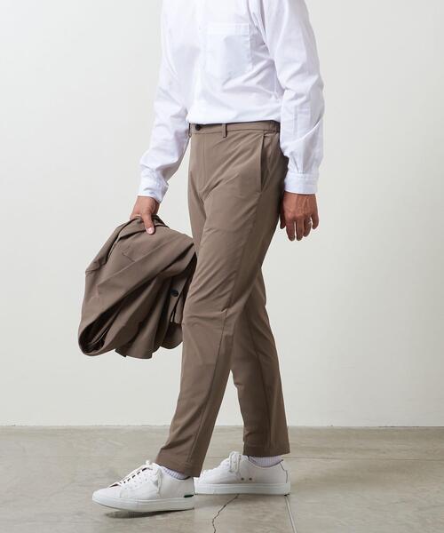 UNITED ARROWS（ユナイテッドアローズ）の「＜UNITED ARROWS "COZY"＞ ナイロン タフタ ノープリーツ イージーパンツ（その他パンツ・メンズ・ベージュ/ネイビー/ダークグレー・S/M/XL/L）」の5枚目の写真