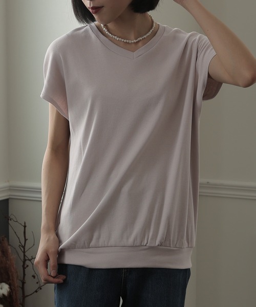 ElegChic(エレグシック)の「コットンフレンチVネックTシャツ(Tシャツ/カットソー・レディース・ピンクベージュ/オフホワイト/ブラック・LL/M/XXL)」の7枚目の写真