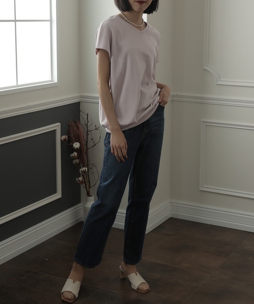 ElegChic(エレグシック)の「コットンフレンチVネックTシャツ(Tシャツ/カットソー・レディース・ピンクベージュ/オフホワイト/ブラック・LL/M/XXL)」の14枚目の写真