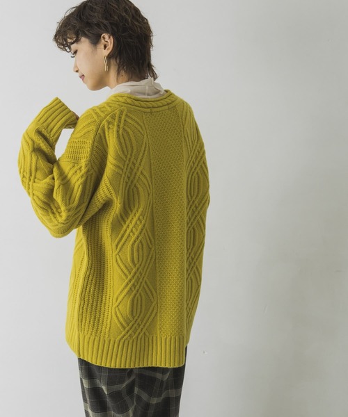 URBAN RESEARCH(アーバンリサーチ)の「AIR WOOL ケーブルカーディガン(カーディガン/ボレロ・レディース・イエロー/ベージュ系その他/ネイビー・FREE)」の6枚目の写真