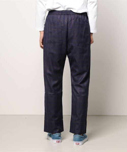 INTERPLAY(インタープレイ)の「【INTERPLAY】リラックスルーズパンツ(スラックス・メンズ・オレンジ/パープル/グレー/ベージュ・FREE)」の20枚目の写真