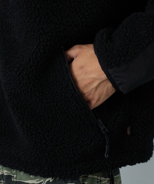 Alpha Industries(アルファインダストリーズ)の「【ユニセックス対応】LEVEL3 GEN2 ボアジャケット(その他アウター・メンズ・ブラック/グリーン系その他/ホワイト×ネイビー/ホワイト×カーキブラウン・SMALL/MEDIUM/LARGE/X-LARGE)」の14枚目の写真