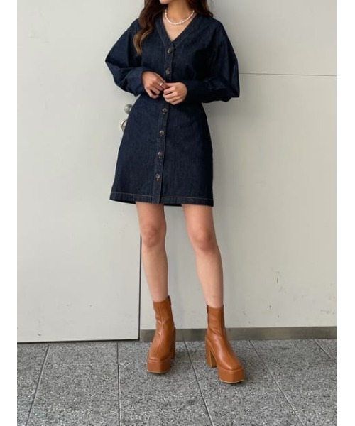 SLY(スライ)の「DENIM VOLUME SLEEVE S/OP デニムボリュームスリーブショート ワンピース(ワンピース・レディース・ブルー/ブラック・2/1)」の19枚目の写真