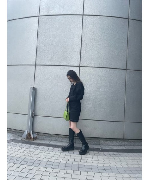 SLY(スライ)の「DENIM VOLUME SLEEVE S/OP デニムボリュームスリーブショート ワンピース(ワンピース・レディース・ブルー/ブラック・2/1)」の21枚目の写真