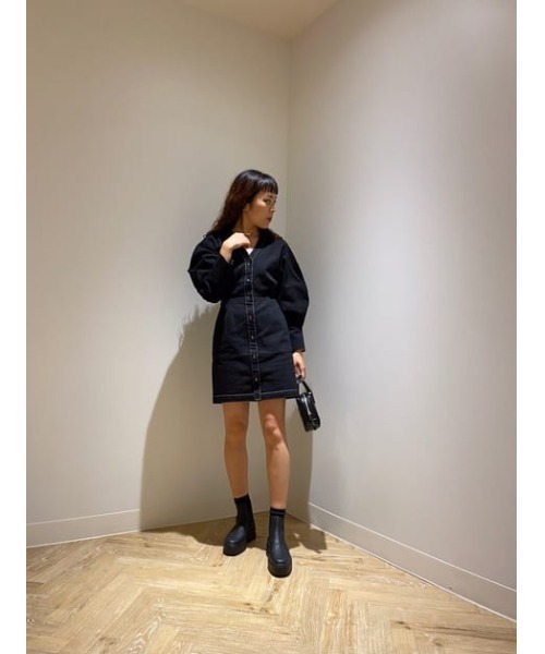 SLY(スライ)の「DENIM VOLUME SLEEVE S/OP デニムボリュームスリーブショート ワンピース(ワンピース・レディース・ブルー/ブラック・2/1)」の22枚目の写真