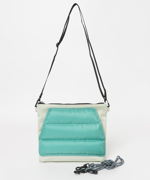 URBAN RESEARCH(アーバンリサーチ)の「グリーンダウンサコッシュ(ショルダーバッグ・レディース・ライトグレー/ブラック/カーキ・ONE)」の4枚目の写真