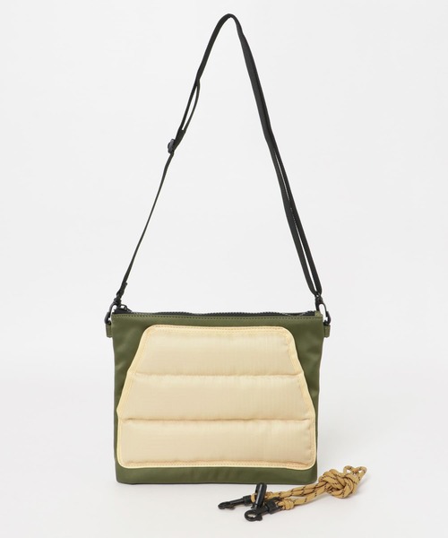 URBAN RESEARCH(アーバンリサーチ)の「グリーンダウンサコッシュ(ショルダーバッグ・レディース・ライトグレー/ブラック/カーキ・ONE)」の5枚目の写真