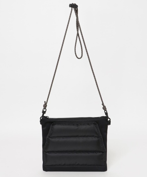 URBAN RESEARCH(アーバンリサーチ)の「グリーンダウンサコッシュ(ショルダーバッグ・レディース・ライトグレー/ブラック/カーキ・ONE)」の7枚目の写真