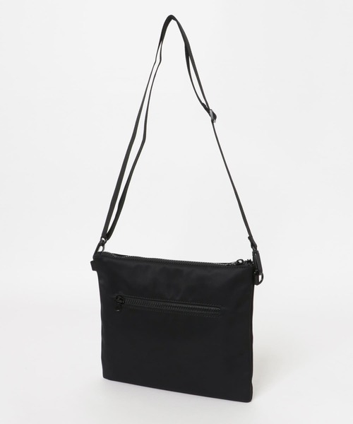 URBAN RESEARCH(アーバンリサーチ)の「グリーンダウンサコッシュ(ショルダーバッグ・レディース・ライトグレー/ブラック/カーキ・ONE)」の8枚目の写真