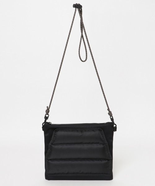 URBAN RESEARCH(アーバンリサーチ)の「グリーンダウンサコッシュ(ショルダーバッグ・レディース・ライトグレー/ブラック/カーキ・ONE)」の16枚目の写真