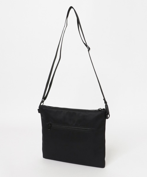 URBAN RESEARCH(アーバンリサーチ)の「グリーンダウンサコッシュ(ショルダーバッグ・レディース・ライトグレー/ブラック/カーキ・ONE)」の17枚目の写真