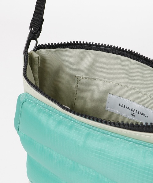 URBAN RESEARCH(アーバンリサーチ)の「グリーンダウンサコッシュ(ショルダーバッグ・レディース・ライトグレー/ブラック/カーキ・ONE)」の22枚目の写真