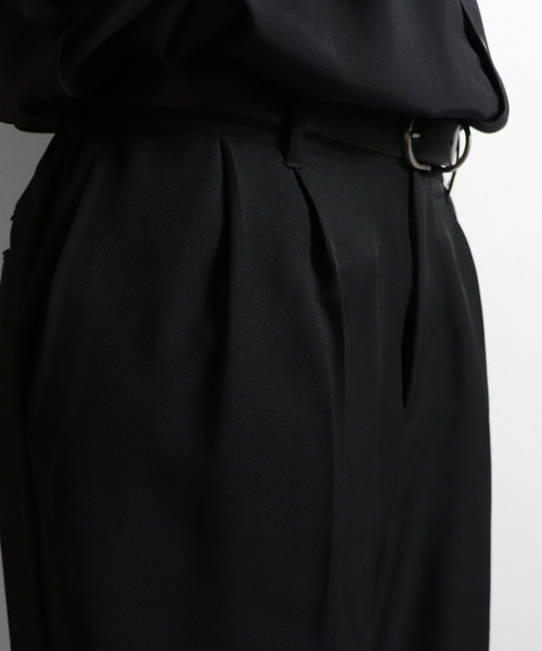 Confirm（コンファーム）の「Confirm / コンファーム イージーワイドフレアパンツ（スラックス・メンズ・アイボリー/ブラック・M/L）」の11枚目の写真