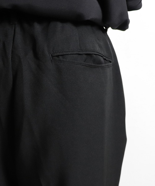 Confirm（コンファーム）の「Confirm / コンファーム イージーワイドフレアパンツ（スラックス・メンズ・アイボリー/ブラック・M/L）」の15枚目の写真