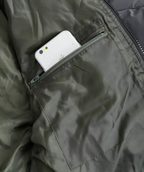 Champion（チャンピオン）の「Champion チャンピオン オーバーサイズ ジップアップダウンジャケット C3-U615（ダウンジャケット/コート・メンズ・ブラック/ベージュ/オリーブ・M/L/XL）」の17枚目の写真