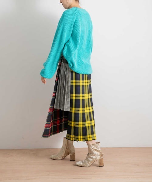 iI(アイ)の「iI crewneck knit(ニット/セーター・レディース・ネイビー/ピンク/イエロー/ブルー・FREE)」の20枚目の写真