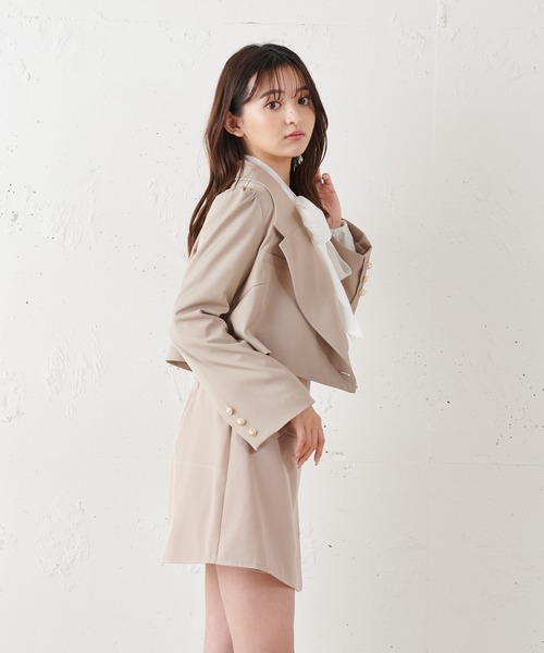 MIIA（ミーア）の「カシュクールショートテーラードジャケット（カーディガン/ボレロ・レディース・ブラック/ベージュ/グリーン・FREE）」の10枚目の写真