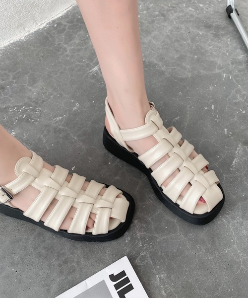 Shoes in Closet（シューズインクローゼット）の「厚底