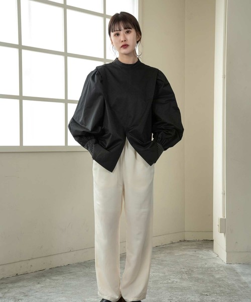 Amiur（エミレ）の「stand collar cuffs stitch blouse（シャツ 