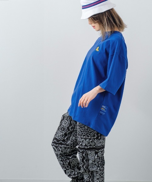 B ONE SOUL(ビーワンソウル)の「【Sequence by B ONE SOUL × GARFIELD】バックプリント ワンポイント Tシャツ(Tシャツ/カットソー・メンズ・ホワイト/ブラック/ブルー・LARGE/MEDIUM)」の20枚目の写真