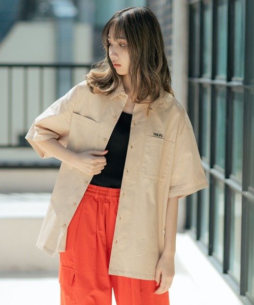 PBLIM(ページボーイリム)の「【PAGEBOYLIM】シシュウワークシャツ(シャツ/ブラウス・レディース・ベージュ/カーキ/ブルー・MEDIUM/LARGE)」の2枚目の写真