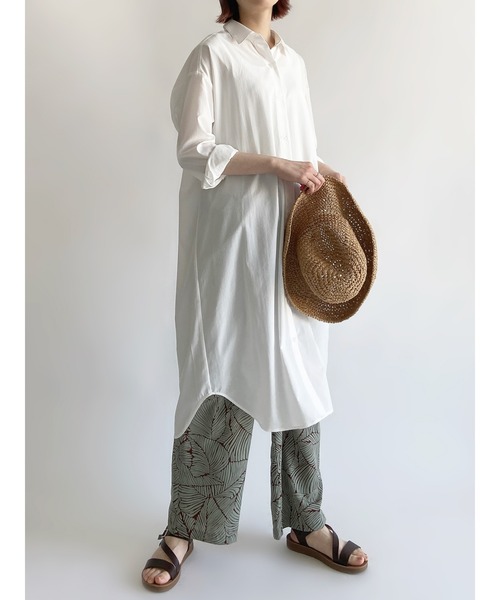 Samansa Mos2 blue（サマンサモスモスブルー）の「【接触冷感】マルチスタイルシャツワンピース（シャツワンピース・レディース・ホワイト/ネイビー/オフホワイト/イエロー/サックスブルー/ブルー/ラベンダー・MEDIUM/LARGE）」の3枚目の写真