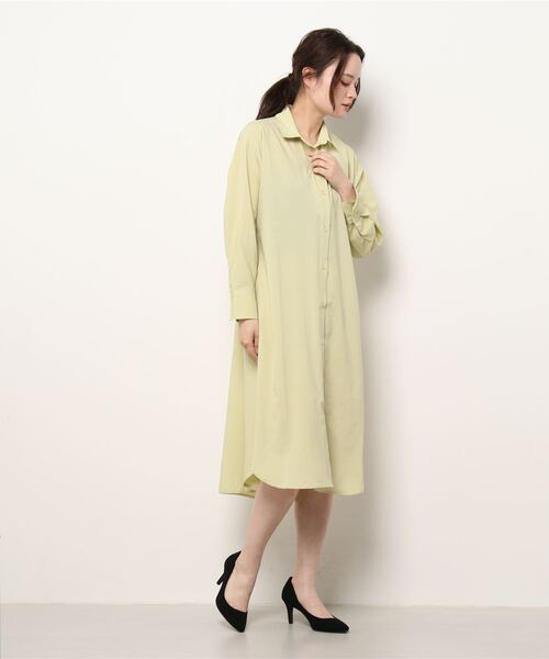 Samansa Mos2 blue（サマンサモスモスブルー）の「【接触冷感】マルチスタイルシャツワンピース（シャツワンピース・レディース・ホワイト/ネイビー/オフホワイト/イエロー/サックスブルー/ブルー/ラベンダー・MEDIUM/LARGE）」の11枚目の写真