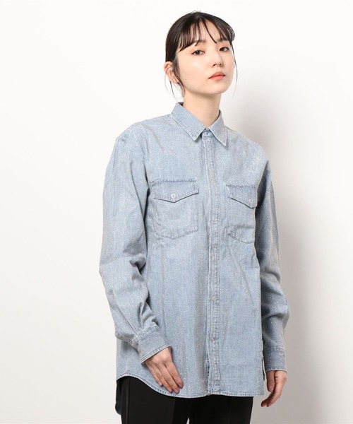 GOLDEN GOOSE（ゴールデングース）の「GOLDEN GOOSE Denim shirt light wash/all over strass（シャツ/ブラウス・レディース・ライトインディゴブルー・SMALL/MEDIUM/LARGE/X-SMALL）」の6枚目の写真