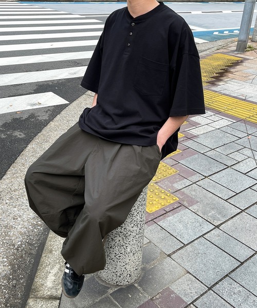 kutir（クティール）の「ヘンリーネック無地ポケットTシャツ（Tシャツ/カットソー・メンズ・ボルドー/オフホワイト/ブラック/グリーン/ブラウン/カーキ・MEDIUM/LARGE）」の17枚目の写真