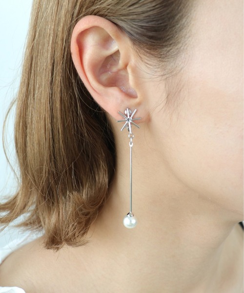 Three Four Time（ｽﾘｰﾌｫｰﾀｲﾑ）の「トゥインクルスターアシメイヤリング（イヤリング・レディース・シルバー/ゴールド・FREE）」の7枚目の写真