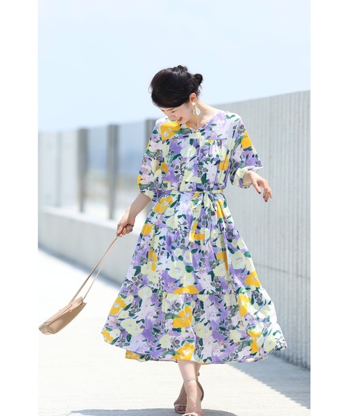 cawaii(カワイイ)の「(ベルト付き)黄色の花咲く一目惚れ水彩画ロングワンピース(ワンピース・レディース・パープル・FREE)」の21枚目の写真