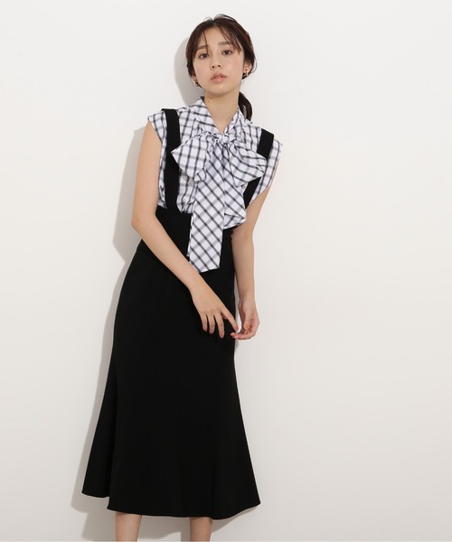 NATURAL BEAUTY BASIC（ナチュラルビューティーベーシック）の「サス付マーメイドスカート（スカート・レディース・ブラック/オレンジ/キャメル・SMALL/MEDIUM）」の2枚目の写真