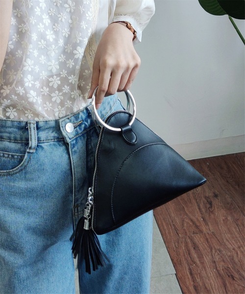 LA VORAGINE（ラ ヴォラジネ）の「リングハンドル　タッセル付　デザインハンドバッグ（ハンドバッグ・レディース・ブラック/ブラウン/ホワイト/グリーン・FREE）」の21枚目の写真