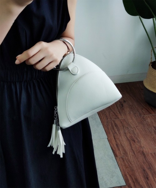 LA VORAGINE（ラ ヴォラジネ）の「リングハンドル　タッセル付　デザインハンドバッグ（ハンドバッグ・レディース・ブラック/ブラウン/ホワイト/グリーン・FREE）」の22枚目の写真