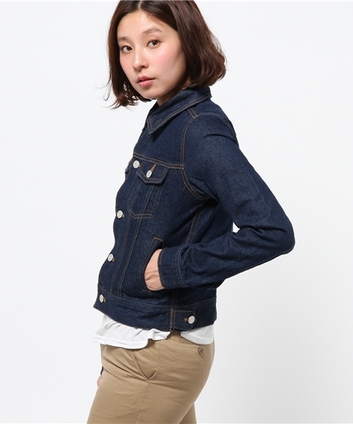 one after another NICE CLAUP（ワンアフターアナザーナイスクラップ）の「【non-no6月号掲載 ナイスクラップ】Ｇジャン（デニムジャケット・レディース・オフホワイト/ブルー/ネイビー・FREE）」の12枚目の写真