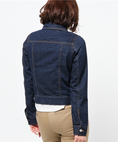 one after another NICE CLAUP（ワンアフターアナザーナイスクラップ）の「【non-no6月号掲載 ナイスクラップ】Ｇジャン（デニムジャケット・レディース・オフホワイト/ブルー/ネイビー・FREE）」の13枚目の写真