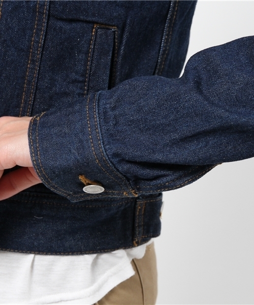 one after another NICE CLAUP（ワンアフターアナザーナイスクラップ）の「【non-no6月号掲載 ナイスクラップ】Ｇジャン（デニムジャケット・レディース・オフホワイト/ブルー/ネイビー・FREE）」の6枚目の写真