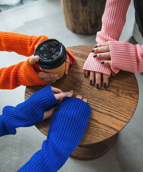 bohmal（ボマール）の「カラフルリブニットアームウォーマー（アーム