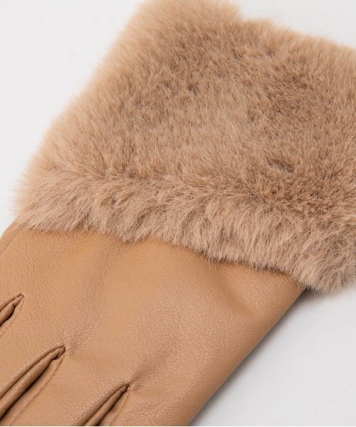 LE VERNIS（ル・ベルニ）の「LE VERNIS(ル・ベルニ)フェイクファーグローブ（手袋・レディース・ブラック/ライトグレー/ベージュ・FREE）」の9枚目の写真