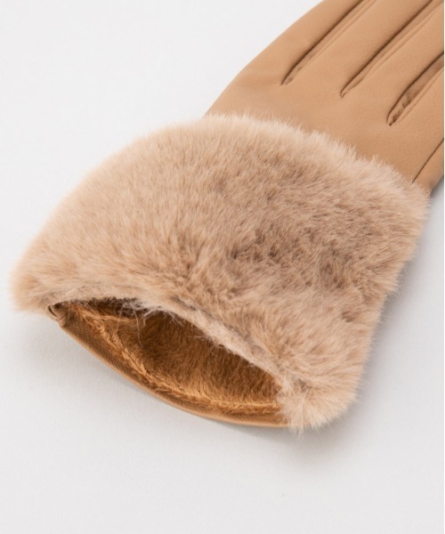 LE VERNIS（ル・ベルニ）の「LE VERNIS(ル・ベルニ)フェイクファーグローブ（手袋・レディース・ブラック/ライトグレー/ベージュ・FREE）」の5枚目の写真