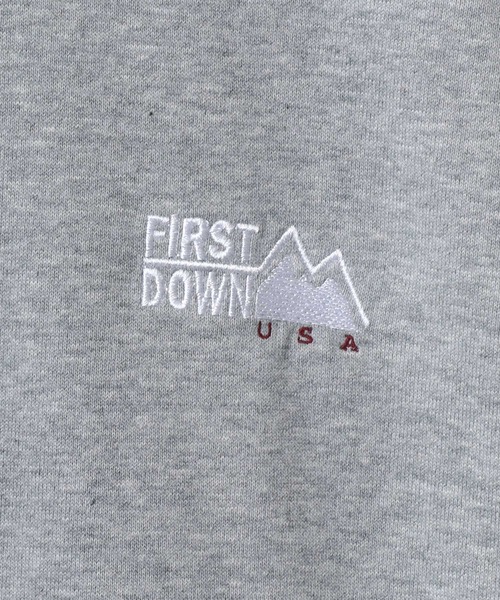 FIRST DOWN(ファーストダウン)の「FIRST DOWN/ファーストダウン ビッグシルエット 裏起毛 ワンポイント刺繍 スウェット パーカー(パーカー・メンズ・ホワイト/ブラック/グレー/グリーン・M/L/XL)」の11枚目の写真
