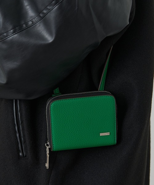 COLONY 2139(コロニートゥーワンスリーナイン)の「ショルダーストラップ財布(財布・メンズ・ブラック/グリーン・FREE)」の2枚目の写真