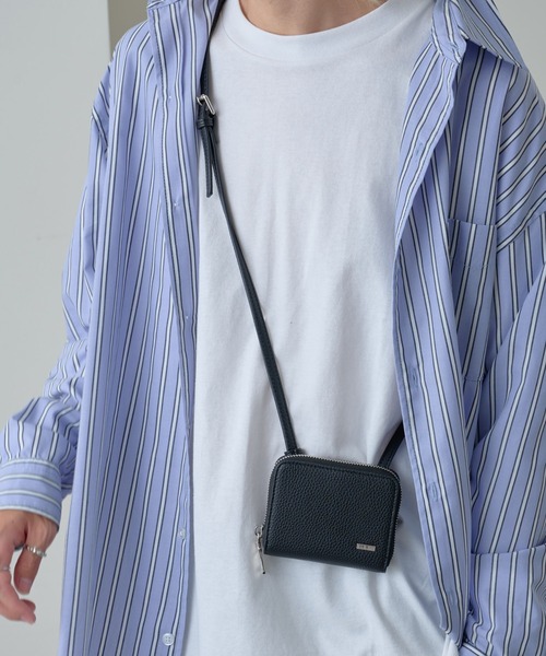 COLONY 2139(コロニートゥーワンスリーナイン)の「ショルダーストラップ財布(財布・メンズ・ブラック/グリーン・FREE)」の1枚目の写真