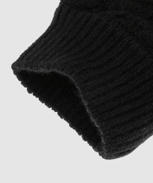 Simone Rocha（シモーネロシャ）の「BEADED BALACLAVA（ニットキャップ
